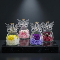 Dôme en verre éternel avec têtes de roses préservées, petit ange, ornement cadeau pour Noël, la Saint-Valentin, la fête des mères