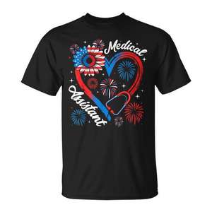 Camiseta de asistente médico, diseño de estetoscopio con corazón de fuegos artificiales en rojo, blanco y azul, unisex, para adultos, cuello redondo, manga corta - Product Image 1