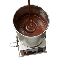 Raffineuse de chocolat professionnelle robuste pour la production de chocolat du grain à la barre, machine à moudre le cacao à haute efficacité