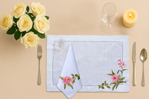 Servilleta de Lino 100% Hibiscus & Orchid Song |   Servilletas de Tela Reutilizables y Ecológicas con Diseño Floral para Comedor, Bodas, Restaurantes y Uso Doméstico - Product Image 2