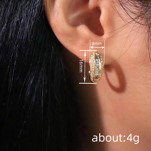 Orecchini a Cerchio Quadrati con Micro Pavé per Donne, Gioielli Eleganti e alla Moda - Product Image 4
