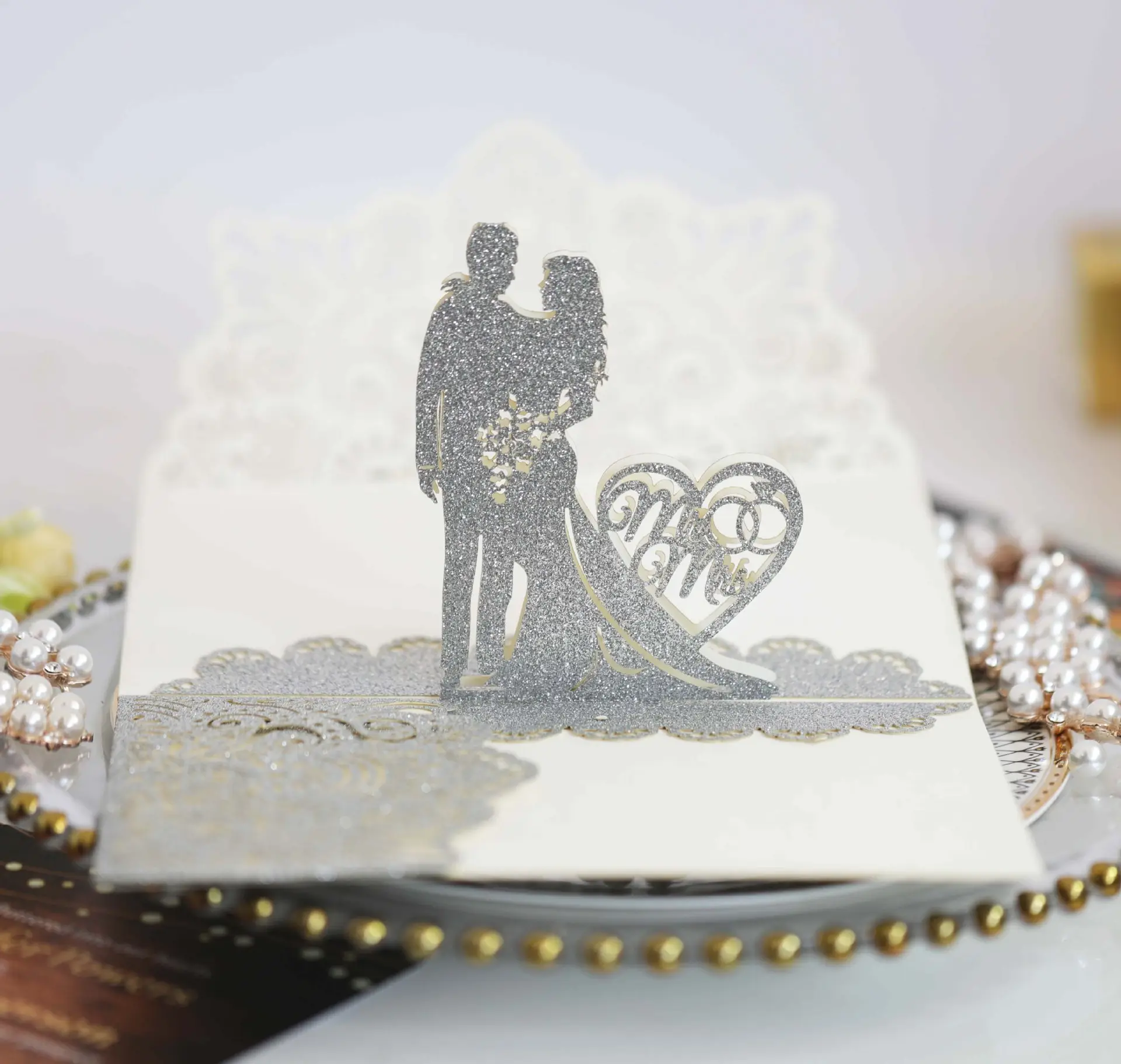 Оптовая продажа, свадебные центральные части, пригласительные открытки, сувенирные блестящие бумажные 3D поздравительные открытки для свадьбы и помолвки