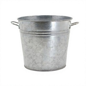 Maceta grande de metal con acabado rústico para decoración del hogar y plantas pequeñas de interior de Axiom Home Accents. Macetas ideales. - Product Image 1