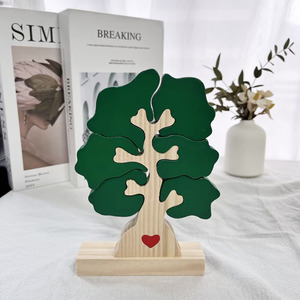 Rompecabezas de Árbol Genealógico de Madera Grabado Personalizado, Rompecabezas de Árbol de Vida con Nombres Personalizados, Decoración de Madera Hecha a Mano para el Hogar, Regalo para la Familia - Product Image 1