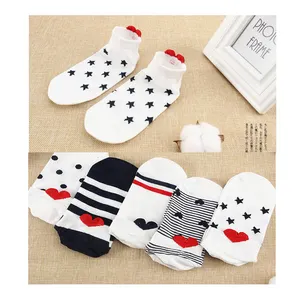 3D rotes Herz Muster Cartoon junges Mädchen Rohr Socken Frauen niedlich süß Basic weiblichen Strumpf