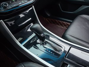 Venta al por mayor de para H Onda <span class=keywords><strong>Accord</strong></span> <span class=keywords><strong>2016</strong></span> 2017 20192019 coche privado de moda de bajo consumo de combustible de alta calidad Boutique coche usado - Product Image 5