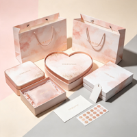 Ensemble de boîte et sac cadeau de luxe personnalisés pour la Saint-Valentin, sac de shopping en papier recyclable, boîte cadeau pour vêtements, ensemble d'étiquettes suspendues