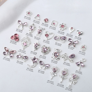 Décorations pour ongles en alliage métallique, baguette magique, diamant rose, papillon 3D, cœur, ours, pour un nail art mignon - Product Image 1