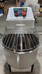 Mélangeur Pétrisseur Spiral Professionnel pour Pâte à <span class=keywords><strong>Pizza</strong></span> et Pain, Capacités de 3kg à 100kg - Product Image 4