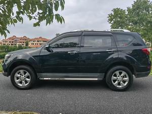 Landwind X8 2017 : SUV tout-terrain abordable et robuste avec moteur turbo Mitsubishi, forte capacité de charge, idéal pour la ville et le cross-country - Product Image 2