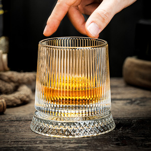 Offre Spéciale – Verres à <span class=keywords><strong>Whisky</strong></span> Rotatifs en Cristal Personnalisés, Style Vintage et Créatif, avec Motifs en Relief – Idéaux pour Bar et Spiritueux – Gobelets à <span class=keywords><strong>Whisky</strong></span> - Product Image 3