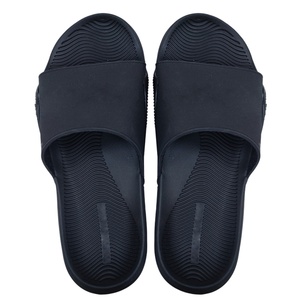 Sandales personnalisées imprimées pour garçons, sandales unisexes pour femmes, chaussures personnalisées avec logo, pantoufles pour hommes, tongs vierges unies - Product Image 1