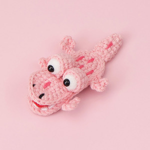 Nouvelles conceptions d'accessoires pour cheveux en crochet faits à la main, animaux mignons de dessin animé, pour la remise des diplômes, la Saint-Valentin, la fête des mères - Product Image 1