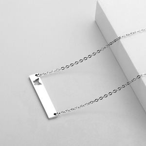 Collana con ciondolo a farfalla cava personalizzabile in acciaio inossidabile, incisione su misura, non si ossida, design semplice e fresco, bestseller - Product Image 4