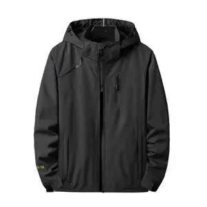 2024 Custom polyester reflective windbreaker jacket vintage retro waterproof windbreaker sports outdoor plus size Men's Jackets