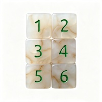 Vente en gros de dés de jeu personnalisés de qualité supérieure en résine acrylique, motif nuage rose marbré, dés D6 avec des chiffres dorés