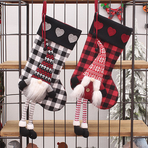 Chaussette de Noël Baiyang Crafts, décoration de gnome, motif écossais rouge, tricotée, réutilisable, sac cadeau de Noël, ornement - Product Image 3