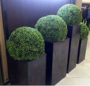 Bola de césped artificial de plástico con efecto de mirada redonda para jardín, para plantas, para cerdos, tipo bochas - Product Image 1