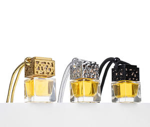 Bouteille Transparente Avec Bouchon Coloré, Pendentif Parfum Voiture, Désodorisant, Bouteille <span class=keywords><strong>en</strong></span> <span class=keywords><strong>Verre</strong></span> Vide, Diffuseur de Voiture Suspendu - Product Image 1