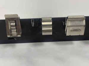 Système de montage de panneaux solaires en métal pour toit en étain Structure Pv Porte-câble Clips de câble - Product Image 5