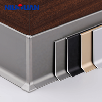 Plinthe décorative noire moderne en aluminium, sur mesure, échantillon gratuit, par le fabricant NIUYUAN