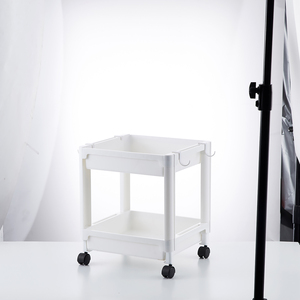 À vendre un support de rangement portable à deux couches avec roues et petites <span class=keywords><strong>étagère</strong></span>s pliables en plastique pour salles de bain - Product Image 4