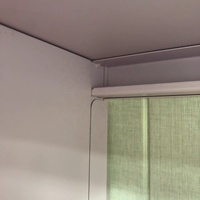 Meubles de bibliothèque de bureau simples de style européen pour la cuisine, la salle à manger, l'hôtel et l'hôpital utilisent un matériau durable en bois MDF et en verre