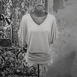 Camiseta feminina fofa de desenho animado gola redonda modelo 2026 preco competitivo moderna lavavel embalagem personalizada - Product Image 3