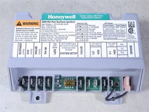 Modul Pengapian Permukaan Panas S8910u3000 Baru Asli Siap Pakai, Pengontrol Pemrograman PLC S8910u - Product Image 1