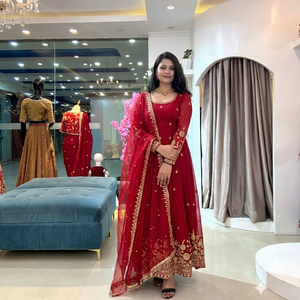Robe Anarkali rouge brodée longue jusqu'au sol, tenue traditionnelle indienne et pakistanaise pour mariage, coupe régulière extensible pour femme - Product Image 1