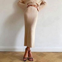 Fournisseur OEM ODM Ensemble de robes tricotées automne hiver personnalisé Vêtements pour femmes Jupe-pull à manches longues Fabricant