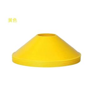 Cônes de marquage d'agilité empilables en plastique jaune antidérapants, accessoire de fitness écologique - Product Image 1