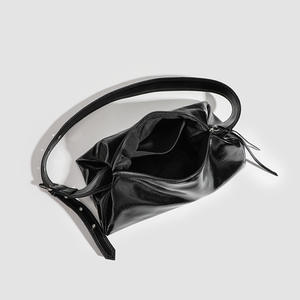 Sac à bandoulière de luxe tendance en PVC, forme oreiller, fermeture éclair, étanche, pour femme - Product Image 4