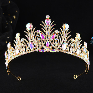 <span class=keywords><strong>Couronne</strong></span> de reine en alliage plaqué or <span class=keywords><strong>avec</strong></span> cristaux AB et strass pour Miss Univers - Product Image 1