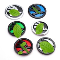 Vente en gros d'emblèmes de voiture en plastique ABS mat avec support robuste et adhésif haute adhérence pour panneau de hayon Skoda