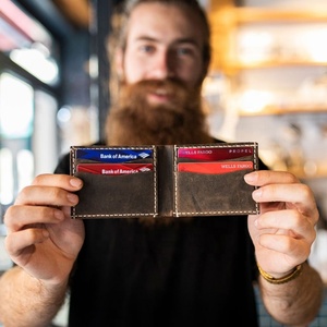Cartera de Cuero Minimalista Bifold para Hombre con Bloqueo RFID Personalizada Boshiho, Cartera de Hombre Hecha a Mano - Product Image 2