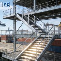 Escaliers en acier et aluminium soudés sur mesure pour villa, hôtel, design moderne, intérieur, extérieur, escaliers en métal