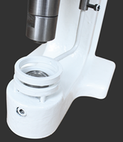 Machine à presser les œillets pneumatiques pour rideaux de tente en bâche flexible à taille variable