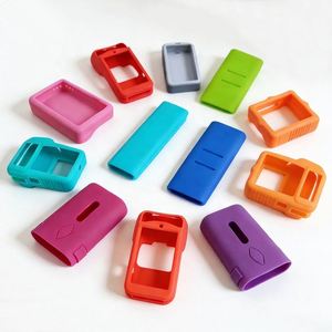 Étuis de protection en silicone personnalisés pour appareils électroniques, disponibles en plusieurs couleurs et formes - Product Image 1