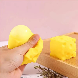 Lot de 8 jouets sensoriels anti-stress Squishy Box en sucre de malt, à remontée lente, à presser, en forme de fruits et d'aliments, souples et extensibles, jouets cadeaux - Product Image 4