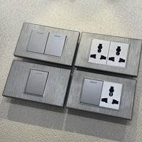 Interruptor de pared eléctrico negro de doble polo 120*76, estándar estadounidense 250V 16A, 1/2 toma universal de 13A para Vietnam y Taiwán