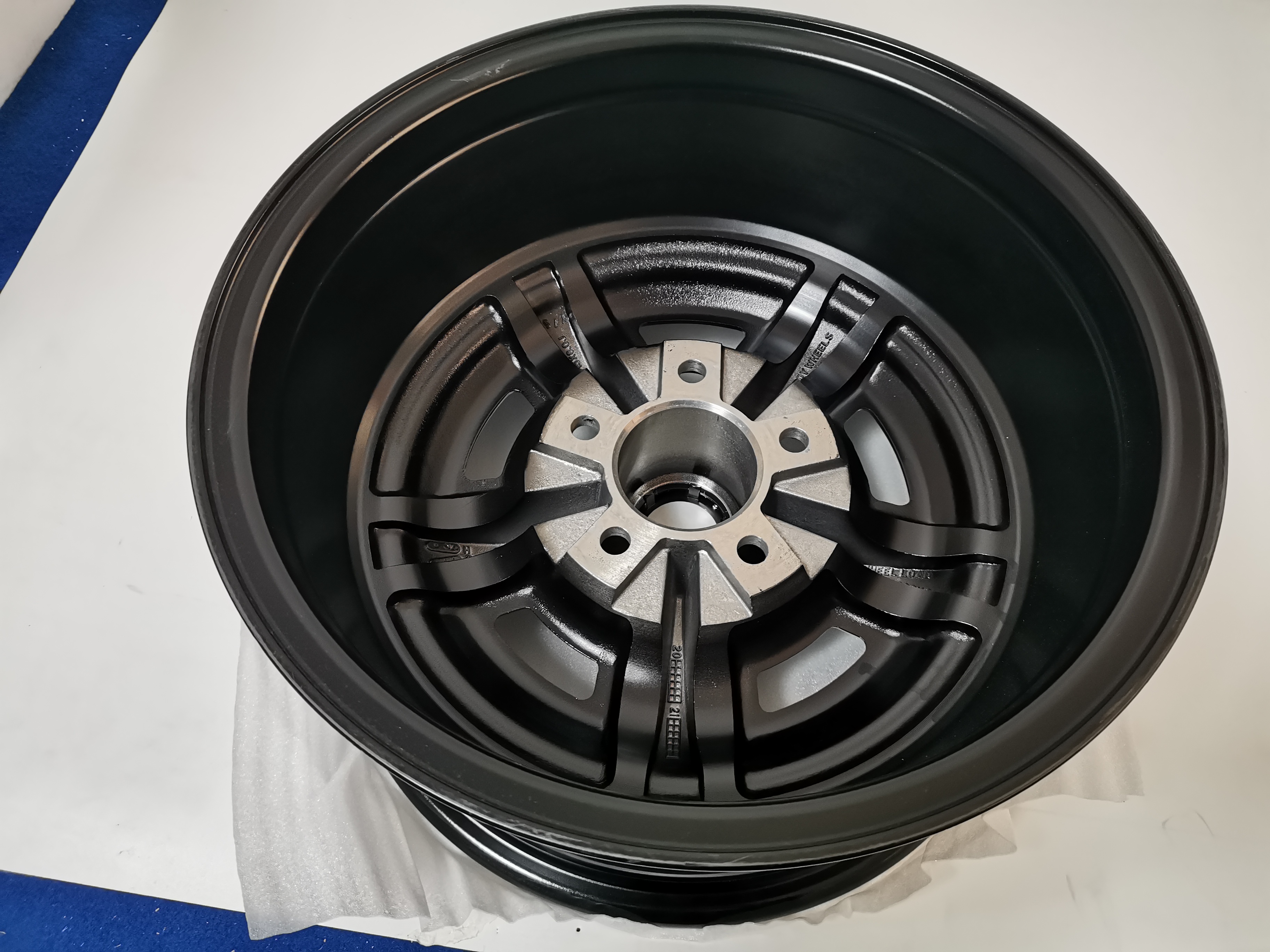 Magnum 500 15X10.0 Alloy Wheel, 5X120.65 PCD, Deep Dish Design, 6
