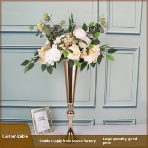 Luxury Gold Metal Vase Flower Stand for Wedding Banquet Decoration Party <strong>Centrepiece</strong> for <strong>Dining</strong> <strong>Table</strong> - Product Image 4