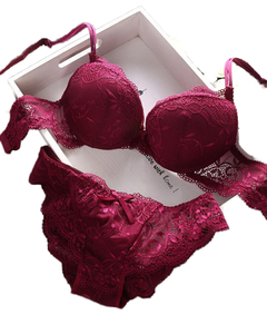 Ensemble soutien-gorge et culotte de luxe en dentelle pour femme, fabrication chinoise, push-up, respirant, sans couture, bretelles réglables et convertibles, taille unie - Product Image 1