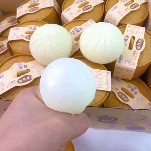 Juguete de rebote lento de plástico blando antiestrés, simulación de bollos al vapor, para descompresión y alivio del estrés, con sonido al apretar, para comercio electrónico transfronterizo - Product Image 4