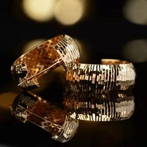 Xinfly Wholesale Daily Wear Design Fashion Custom Luxury Chunky Small <b>Bling</b> Pure Real 18k Yellow Gold Hoop <b>Earrings</b> Women - Product Image 4