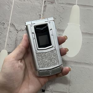 Téléphone portable à clapet V77 Ayxta 2G en gros, double SIM, écran 2,4 pouces, batterie 1300 mAh, longue autonomie, durable, débloqué, téléphone <span class=keywords><strong>de</strong></span> base - Product Image 5