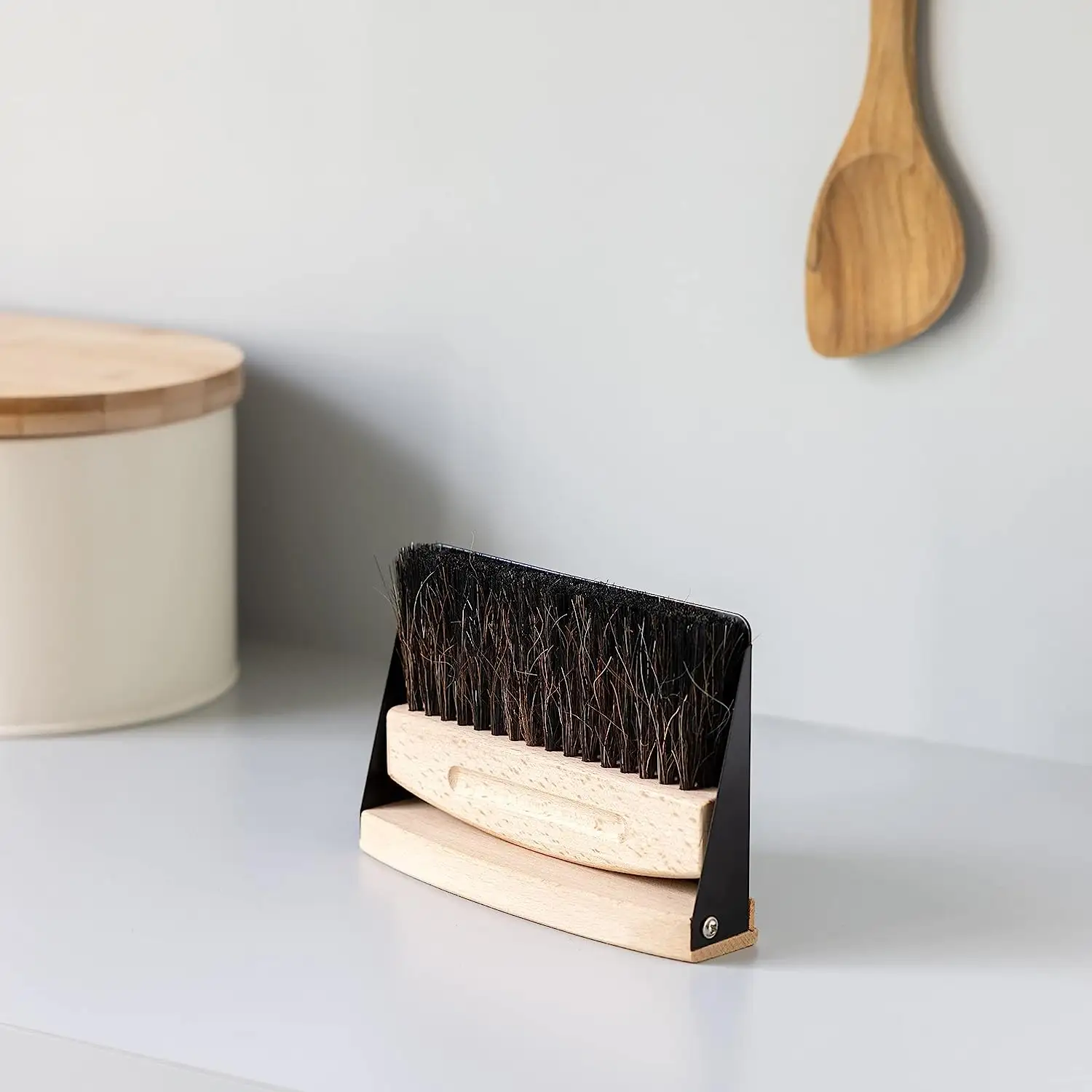 wooden broom Natural sweep floor cleaning metal dustpan mini table bamboo wooden dustpan and brush set