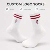 Chaussettes de sport brodées OEM de qualité supérieure, vente en gros, chaussettes de sport décontractées unisexes à rayures personnalisées, douces et confortables