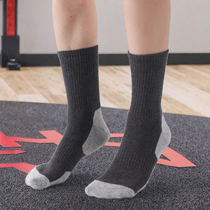 Calcetines Deportivos Antideslizantes de Punto para Fútbol, Baloncesto, Running y Deportes al Aire Libre, para la Temporada de Primavera, Precio al por Mayor - Product Image 2